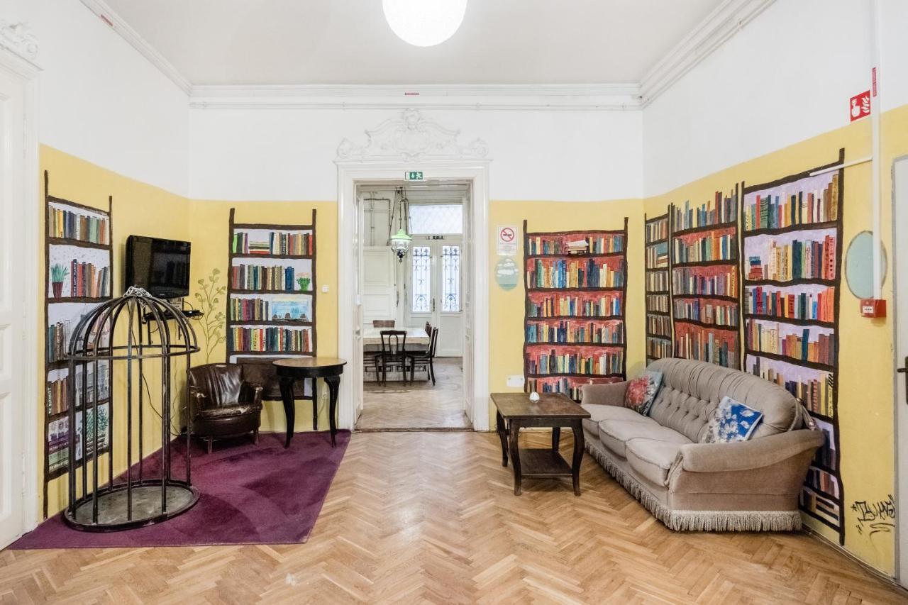 Baroque Hostel&Coworking Budapest Exterior foto