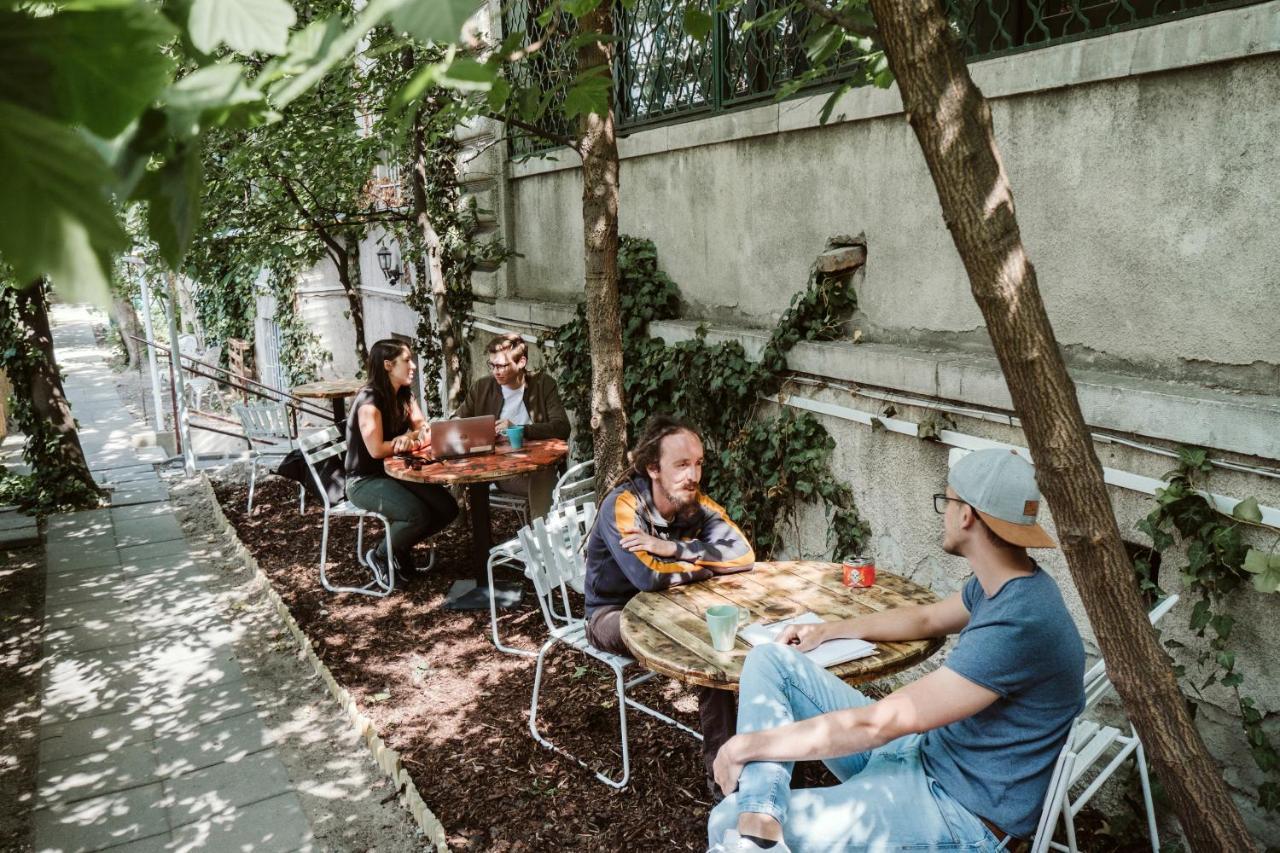 Baroque Hostel&Coworking Budapest Exterior foto