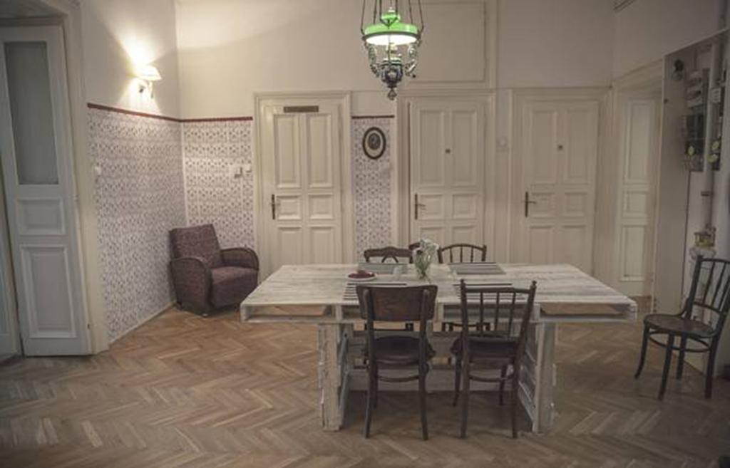 Baroque Hostel&Coworking Budapest Exterior foto