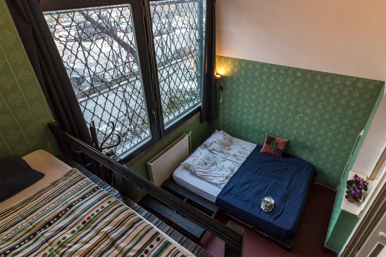 Baroque Hostel&Coworking Budapest Exterior foto